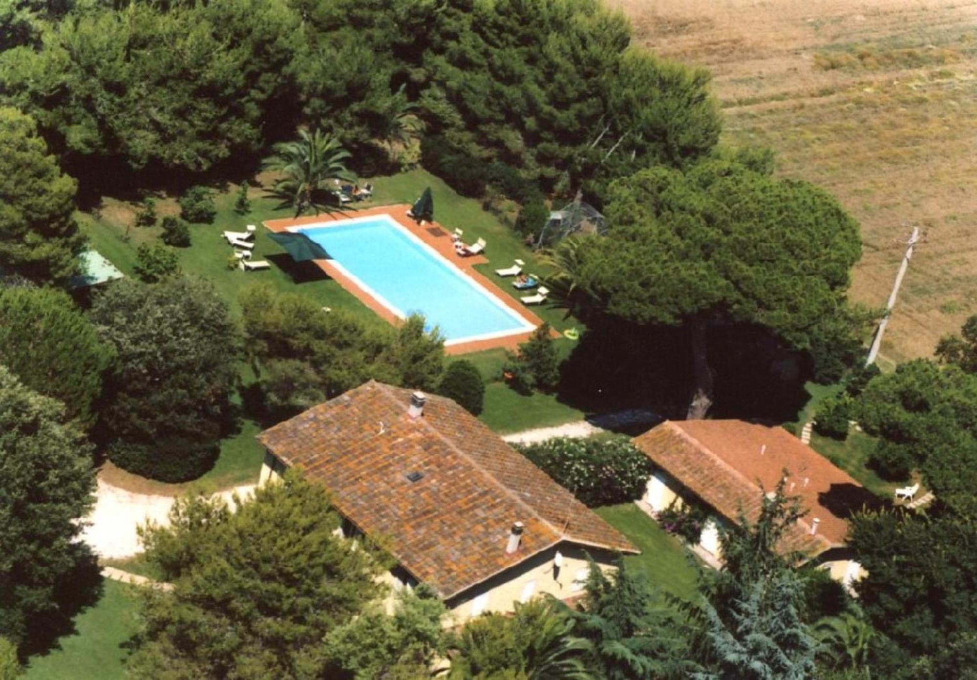 I Cavalleggeri Villa Castagneto Carducci Luaran gambar