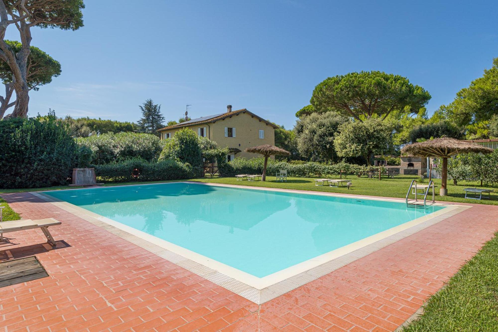 I Cavalleggeri Villa Castagneto Carducci Luaran gambar