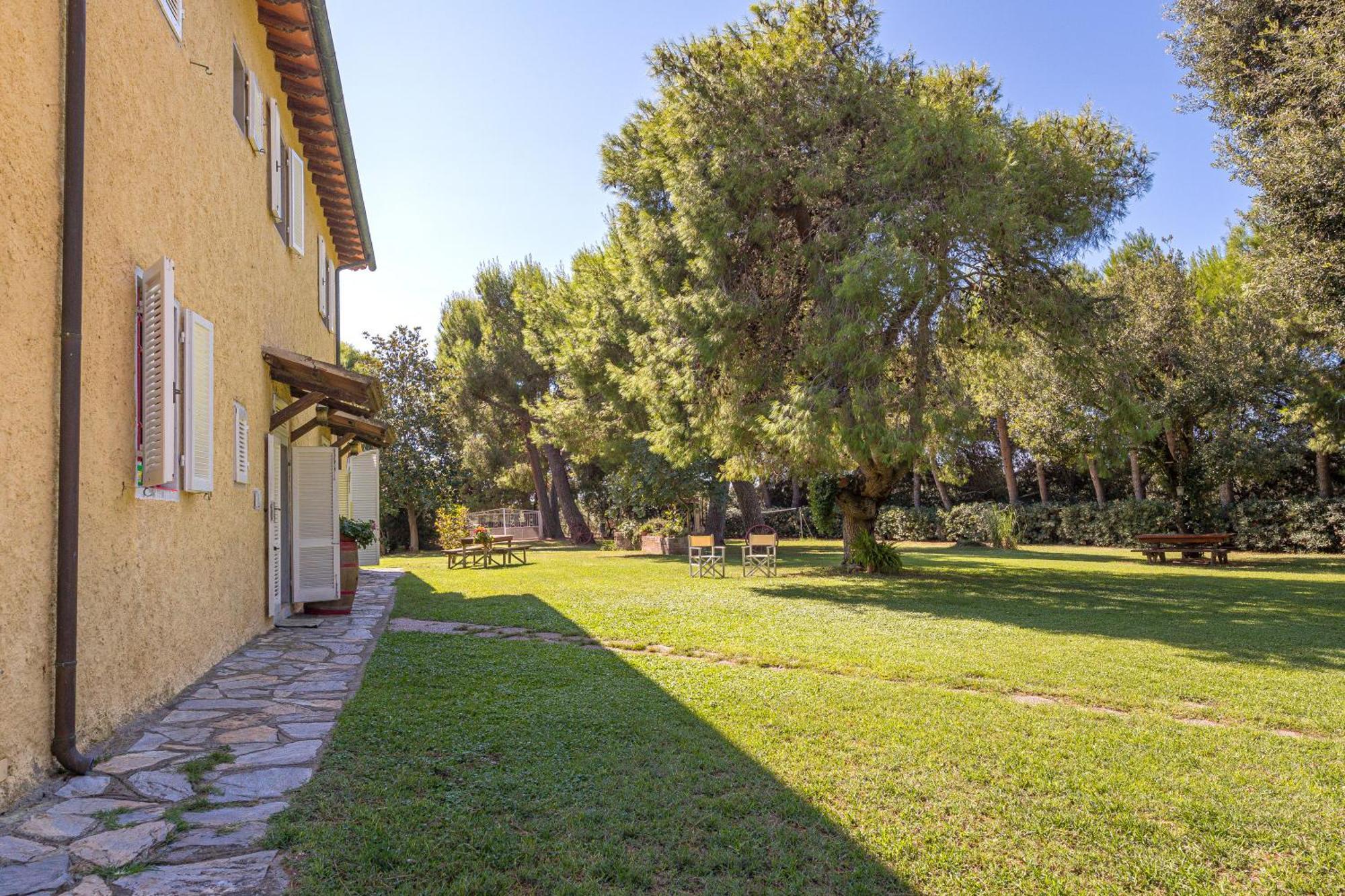I Cavalleggeri Villa Castagneto Carducci Luaran gambar
