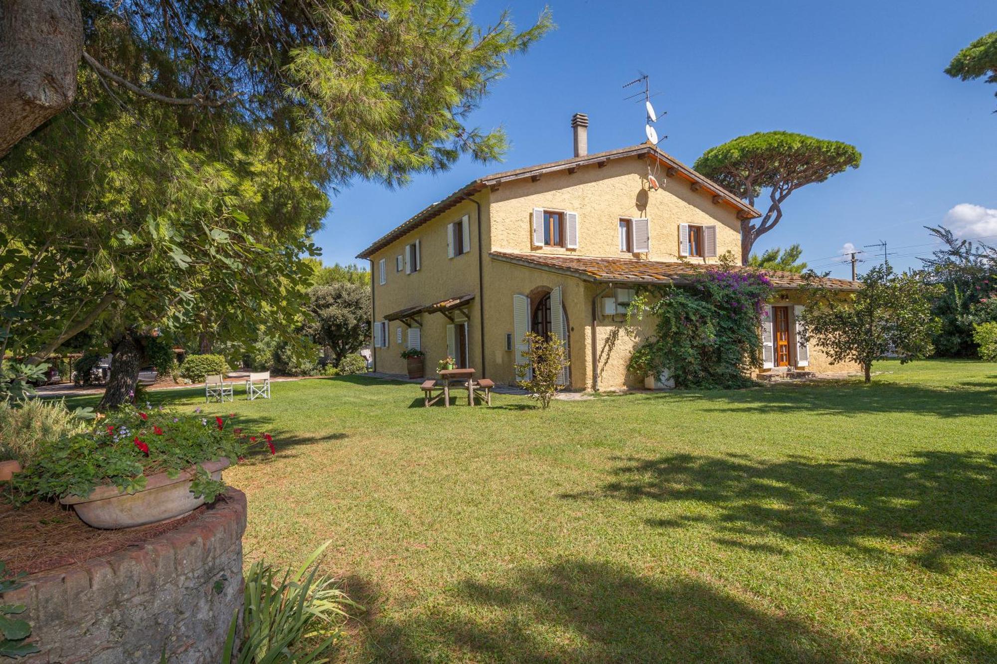 I Cavalleggeri Villa Castagneto Carducci Luaran gambar